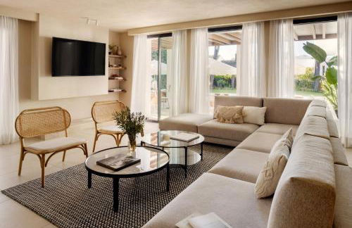 Anfitrión Villas & Suites - Photo 36