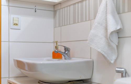 Lagos de Gramado, 2D na Av Borges de Medeiros - Foto 37