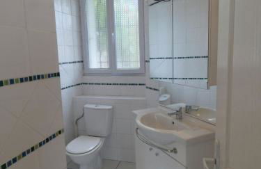 Appartement Charmant, quartier calme - Foto 3