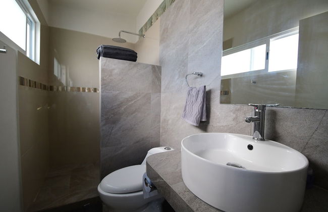 B My Guest, Live Your Best Experience - Foto 13