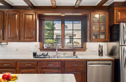 1824 Robert Manning Place|Historic Salem|Parking - Photo 12