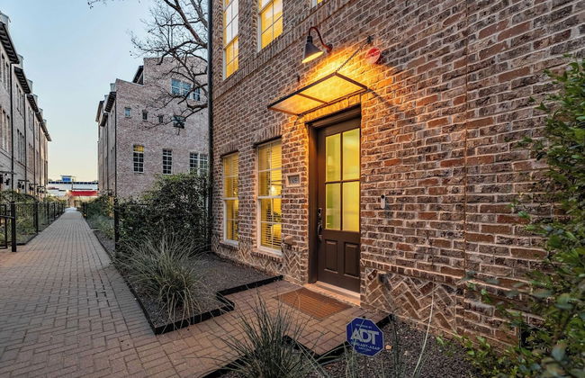 Modern Home, Private Balcony, Near Rainey & Lady Bird Lake Haus of Z - Foto 35