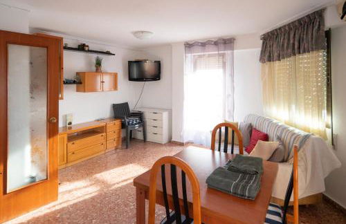 An apartment in Xeraco with 3 bedrooms, located near beach and Gandia - Foto 7