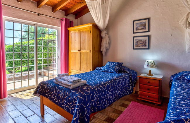 Holiday Home at Portimao With Fenced Garden - Photo 3