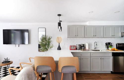 91-1D 3BR 2baths Duplex with a Private Back yard - GYM - Foto 6