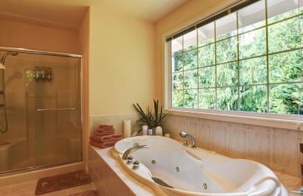 Riverside Bliss Cozy Beds, Fireplace and Gbit WiFi - Foto 32