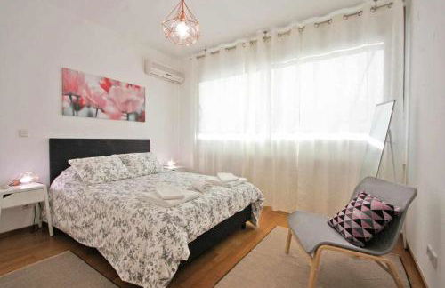 Believe in Dream Apart Contemporâneo com Piscina - Foto 3