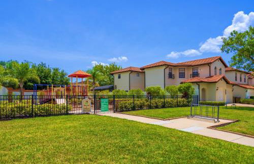 Spacious 4BR Home Perfect for Families - Foto 33