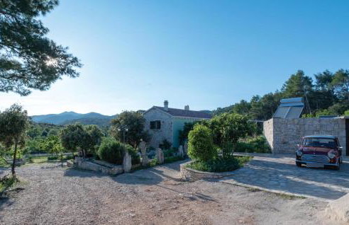 Pet Friendly Home In Cara - Photo 30