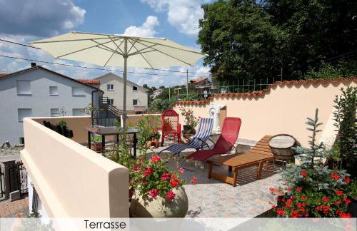 Anica Iles - Photo 22