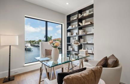 Waterfront Luxury Estate with Private Dock Lighthouse Point - Foto 36