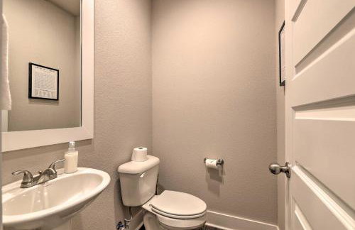 Fayetteville House Pool Access and Gas Grill! - Foto 11