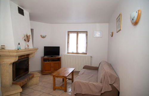 Gîte Gîtes de France 4/6 personnes à Chasseradès - Foto 4