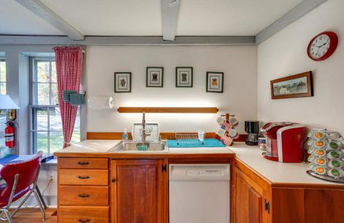 Tranquil 3 BR Stockbridge House with Private Deck! - Foto 13