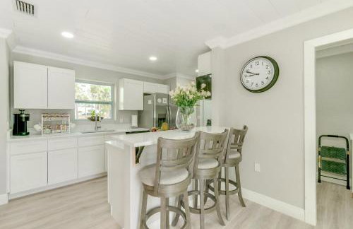 Peaceful Family Home with Patio in North Port! - Foto 7