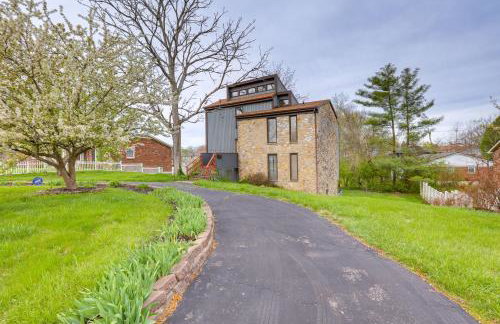 Frankfort Home with 3 Balconies - 3 Mi to Downtown - Foto 1