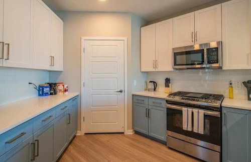 Bright 1BR Uptown Biltmore Gym Pool Parking WD - Foto 31