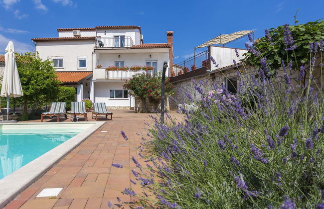 Villa in Kujici Near Beach With Pool - Foto 25