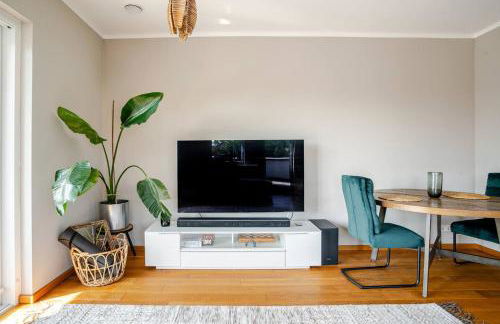 Luxuriöse Wohnung mit Terrasse und Balkon - 24h Check-In - Foto 11