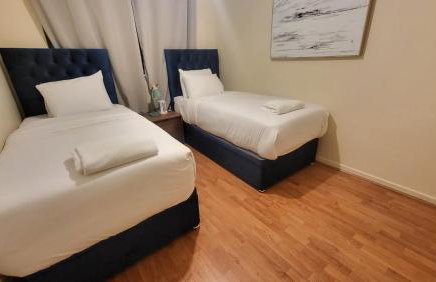 Garland Lovely House with Garden, Watford - Foto 3