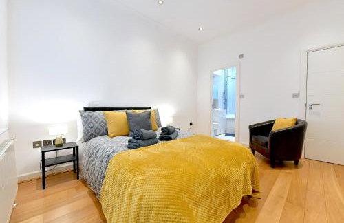 Hendon Escape Luxury Apartment with En-suite Bath - Photo 28