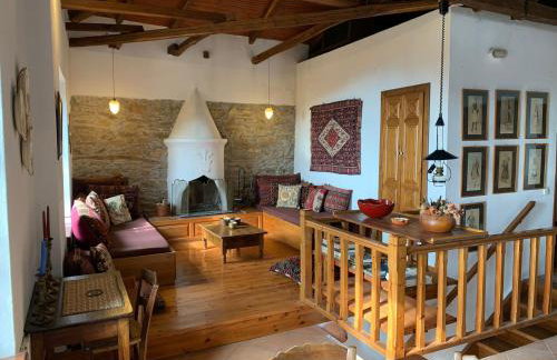 The Ambassador Residence - Traditional stone house - Foto 2