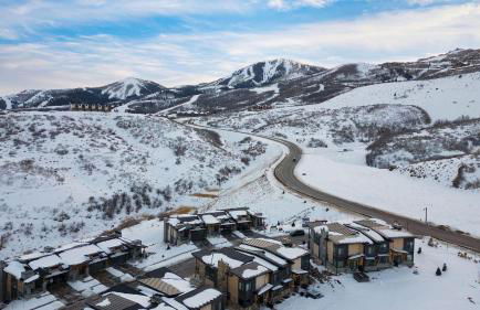 2 Mins to Deer Valley Ski Lift Hot Tub + Game Room Ski La Vie by Avantstay - Foto 102