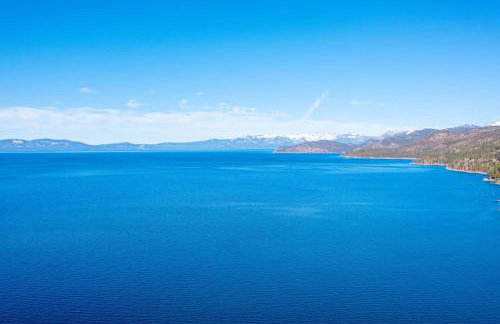 Elegant Tahoe Escape Comfort and Style Combined - Foto 12