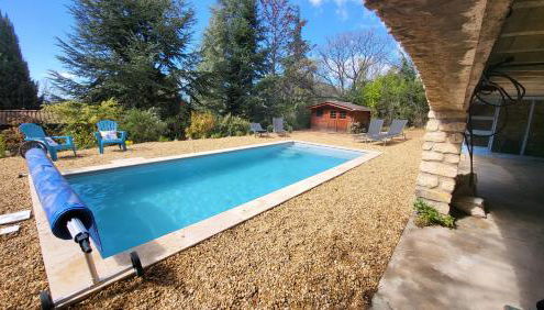 Maison avec piscine chauffée, centre village - Photo 3