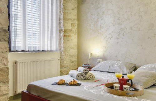 Mimoza Old Town Pula Apartments - Photo 54