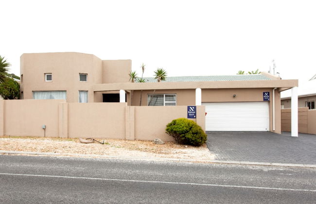 Villa West Beach - Photo 24