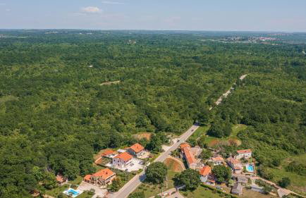 Beautiful Villa Lakora with pool in Porec - Photo 9