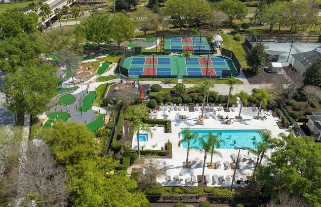 Stunning 5 Bd Home w Pool Close to Disney 7420 - Foto 45