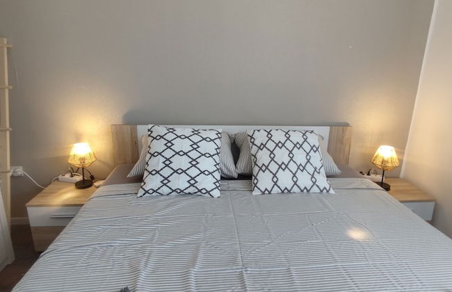 Stunning 2-bed House in Jezera With Sea Views - Photo 3