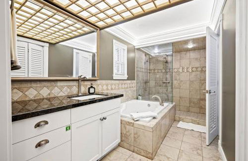 Hobbs Mill Ski Lodge Theater Games Dogs OK - Photo 28