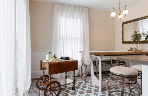 Beautiful Condo - King Bed - Free Waffle Breakfast - Foto 25