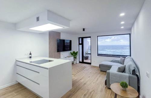 El Bunker Luxury Suite en Playa del Hombre con vista al mar - Foto 1