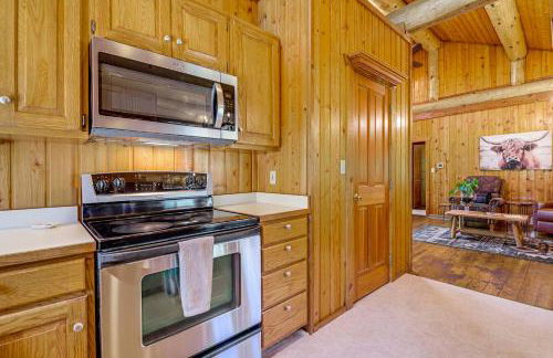 Hot Tub and Deck Dog-Friendly Arlington Cabin - Foto 7