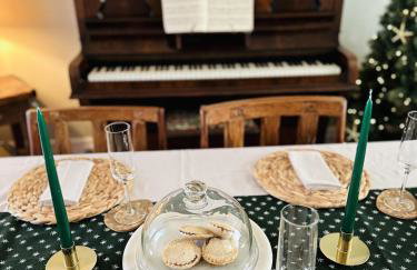 Spacious, seaside, Victorian home "Bay View Terrace", Penzance - Photo 51