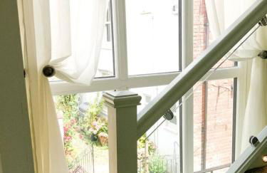 The Mews Pet Friendly and Parking - Foto 12