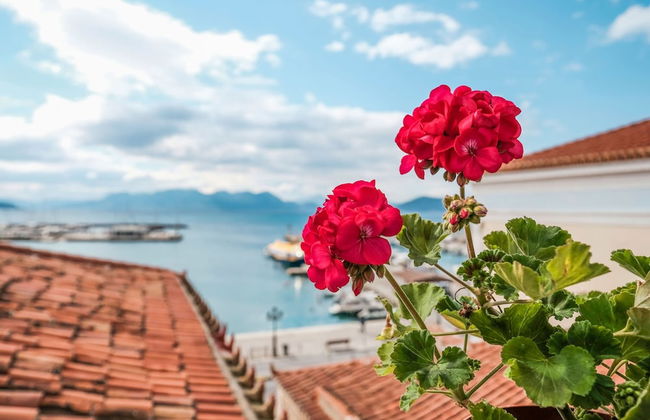 Astra Holiday Home in Aegina Island With Gorgeous Sunset Views - Photo 20