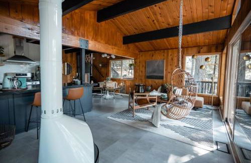 Lightfoot Cabin Mid-Century Perfect Romantic Getaway Hot Tub Sauna - Foto 39