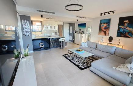 Blue Lady by the Sea - Foto 58