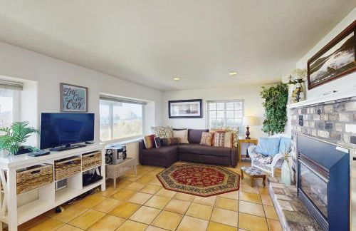 Hale Kaalawai Unit B - Foto 1