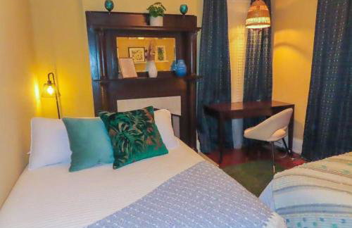 The Nook on Neil Walkable 3BR - Foto 26