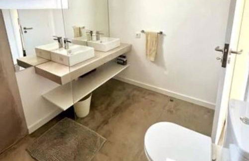 New Beach House near main street close PraiaGrande - Foto 11