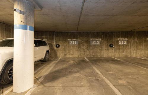 Ski in Ski out Main Street Balcony Hot Tub - Photo 51