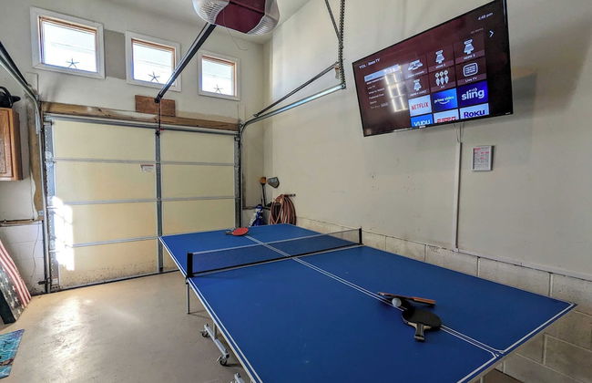 Waves 'n Wooder by Avantstay Swimspa + Game Room, Walk to Beach - Foto 39