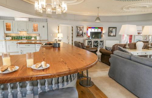 Capel Mawr - Photo 12