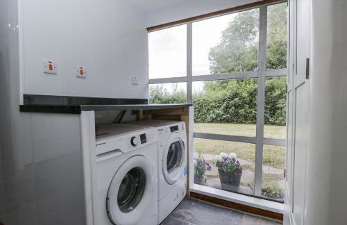 Woods Cottage - Photo 13